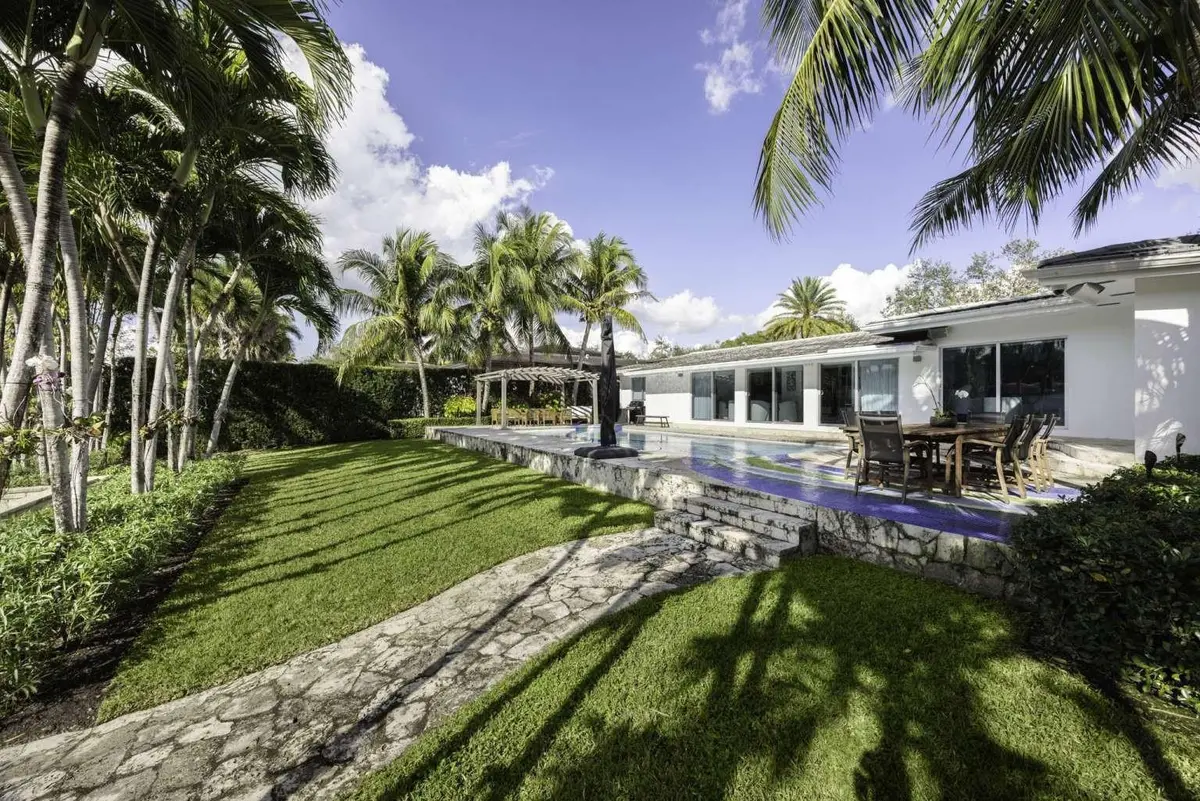 Photo 3 at 4950 Riviera Drive, Coral Gables