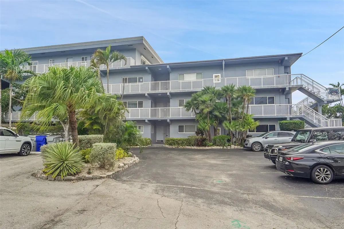 Photo 6 at 1201 S Riverside Drive 204, Pompano Beach