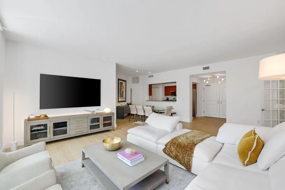 Photo 7 at 347 N New River Drive 301, Fort Lauderdale