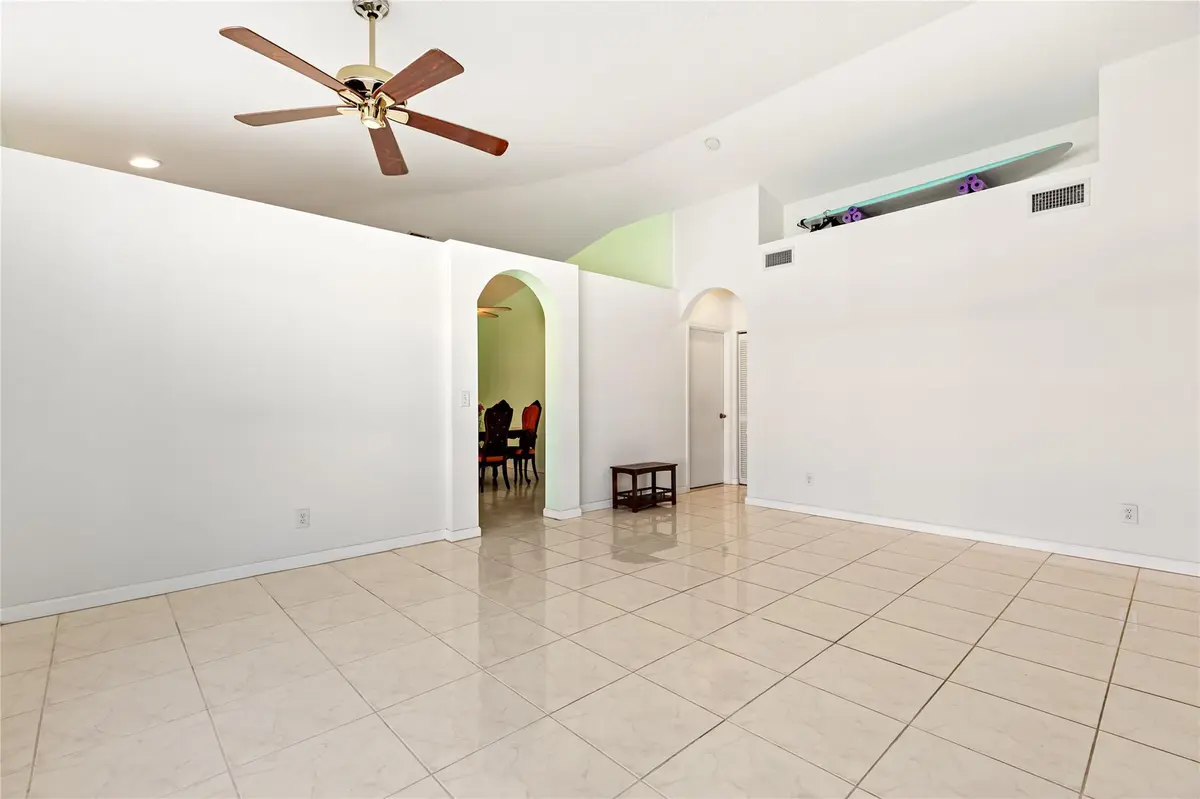 Photo 8 at 857 NW 133rd Avenue, Pembroke Pines