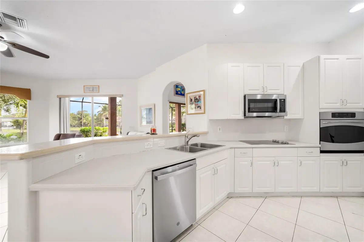 Photo 8 at 11183 NW 69th Place, Parkland