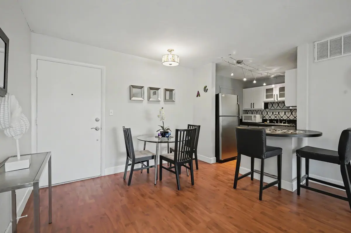 Photo 2 at 3000 NE 16th Avenue 305, Oakland Park