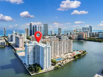301 174th Street 2202, Sunny Isles Beach – Condominium for sale