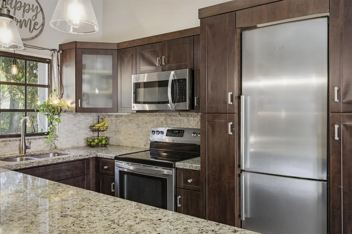 Photo 6 at 430 Sarto Avenue, Coral Gables