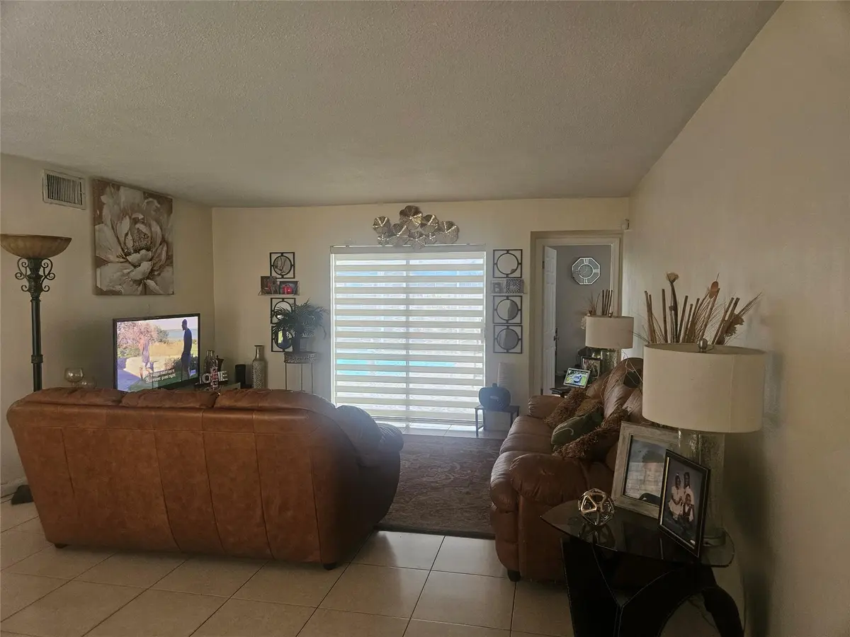 Photo 3 at 7733 Embassy Boulevard, Miramar
