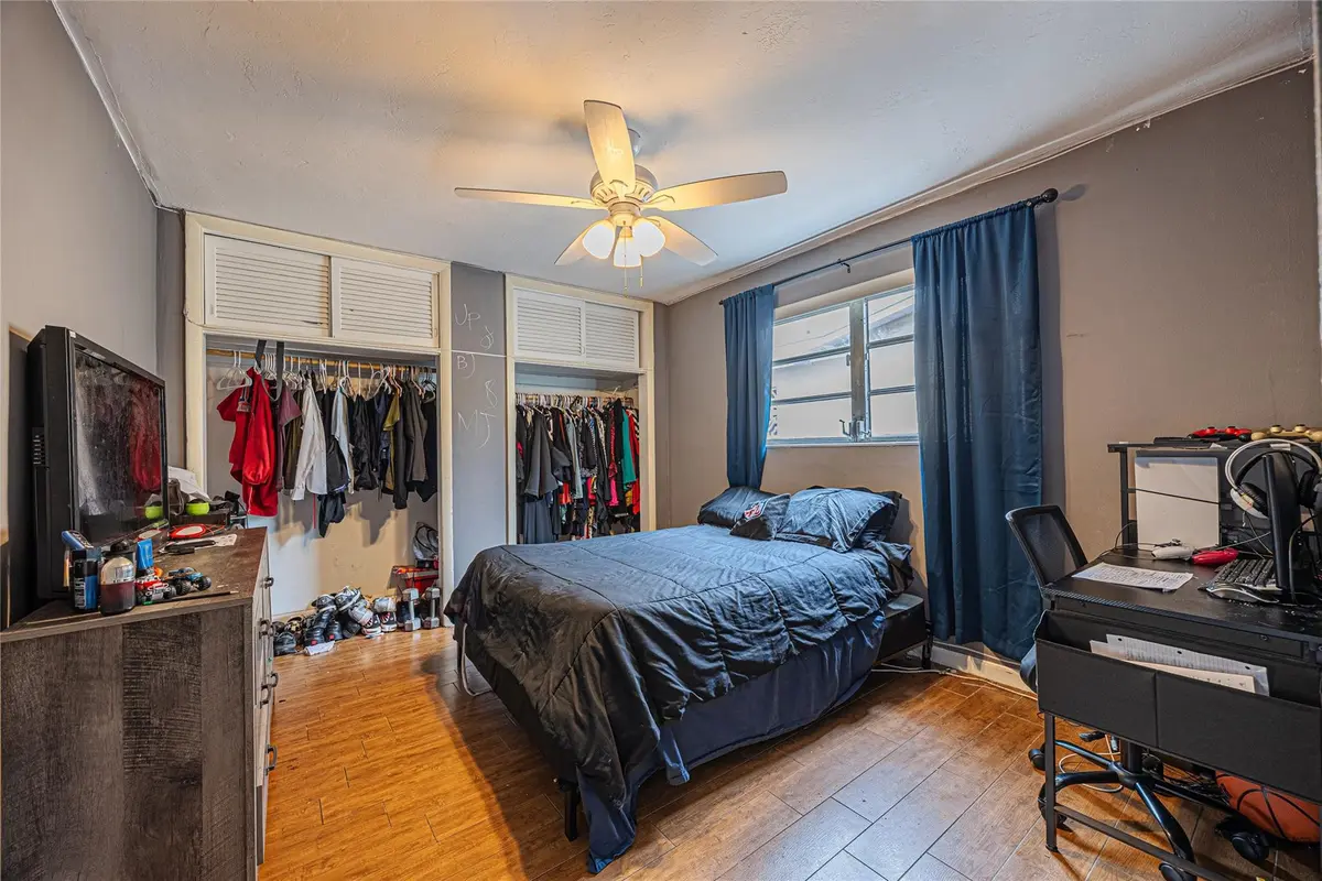 Photo 6 at 7733 Embassy Boulevard, Miramar