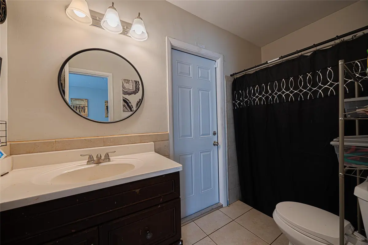 Photo 7 at 7733 Embassy Boulevard, Miramar