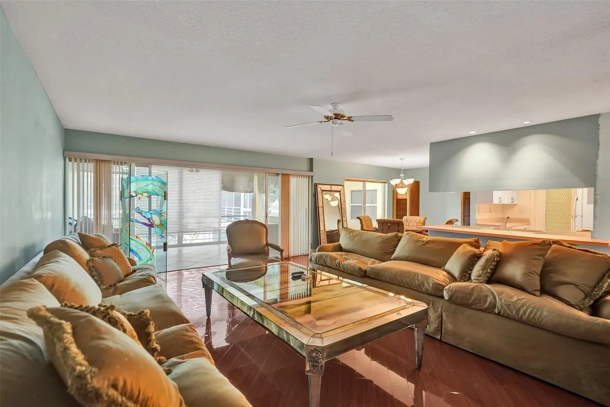Photo 4 at 3000 NE 48th Street 206, Fort Lauderdale