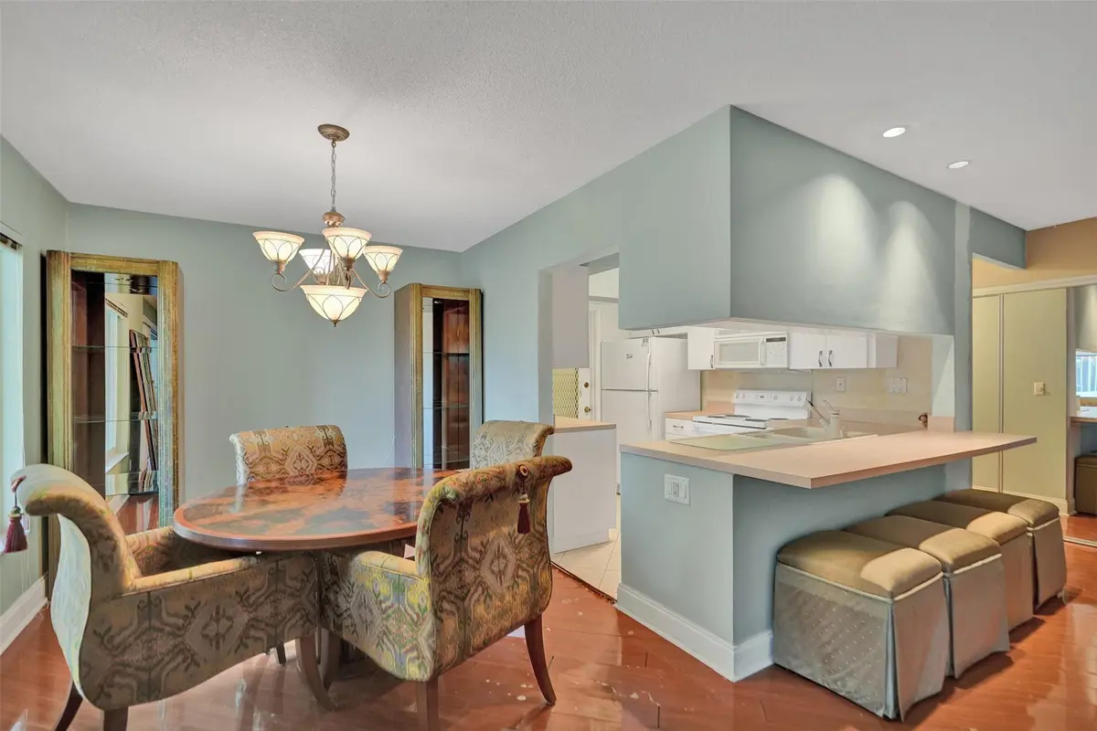 Photo 8 at 3000 NE 48th Street 206, Fort Lauderdale