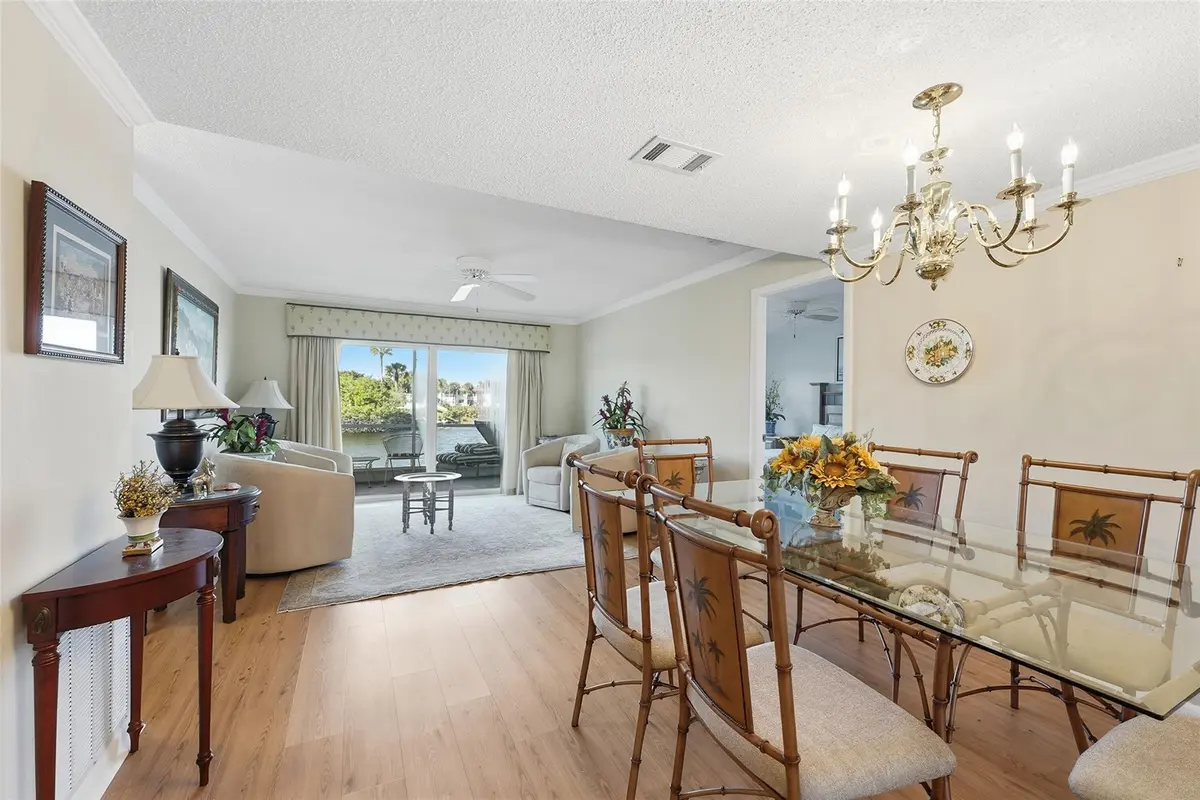 Photo 5 at 401 Lake Frances Drive 401, West Palm Beach
