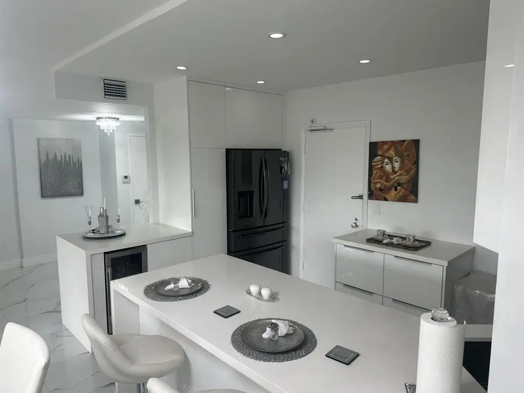 Photo 6 at 3333 NE 34th Street 304, Fort Lauderdale
