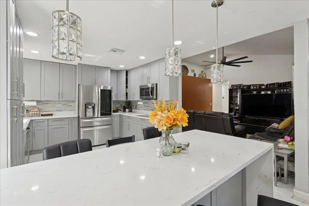 Photo 2 at 5150 NW 75th Avenue, Lauderhill