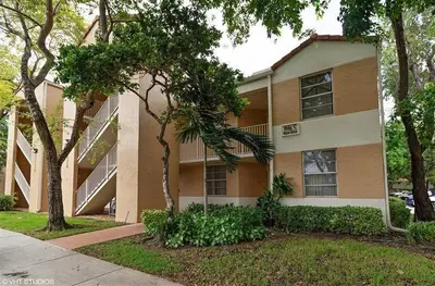 8242 NW 24th Street 8242, Coral Springs – Condominium for sale