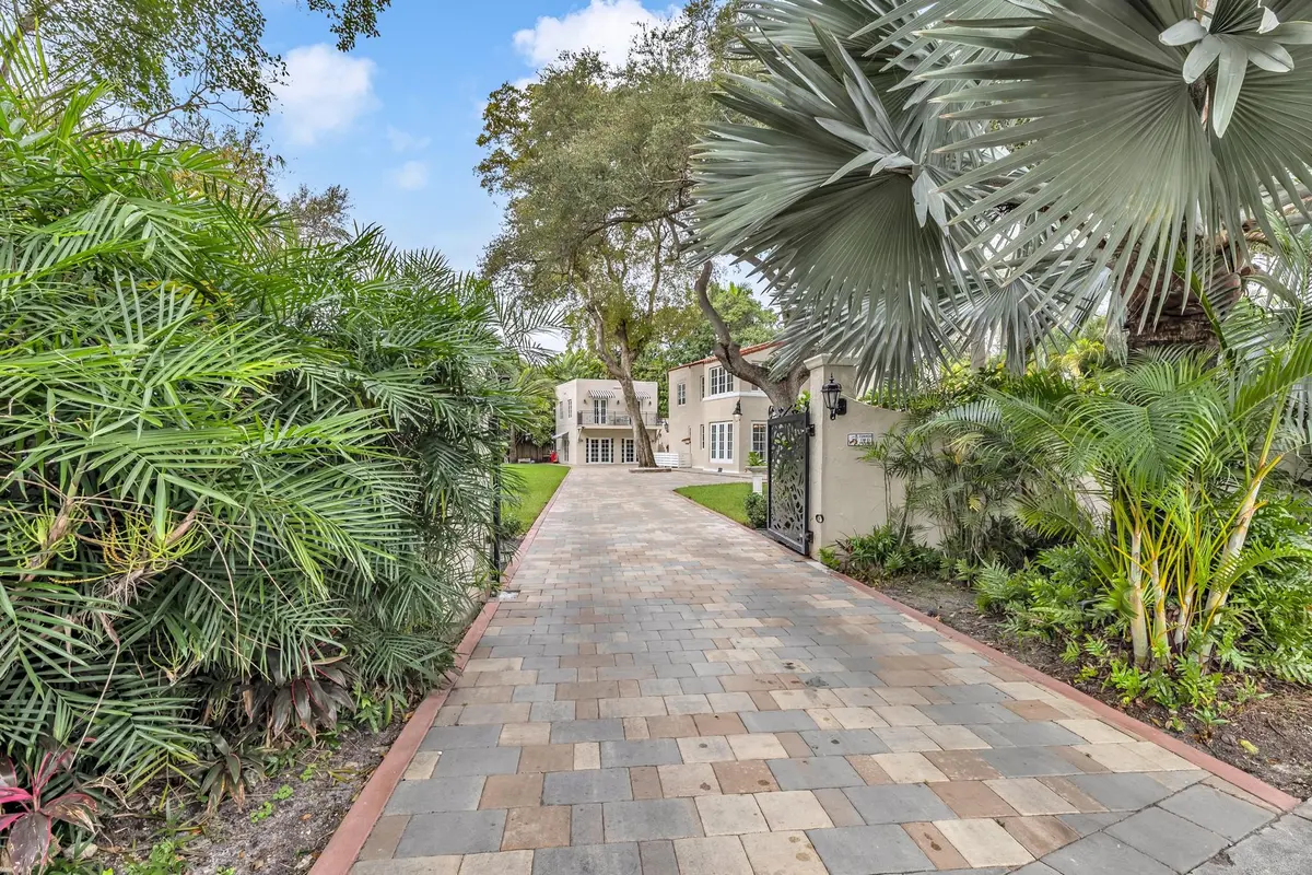 Photo 9 at 5960 N Bayshore Drive, Miami