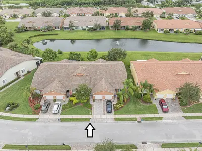 6480 Oxford Circle 103C, Vero Beach – sold