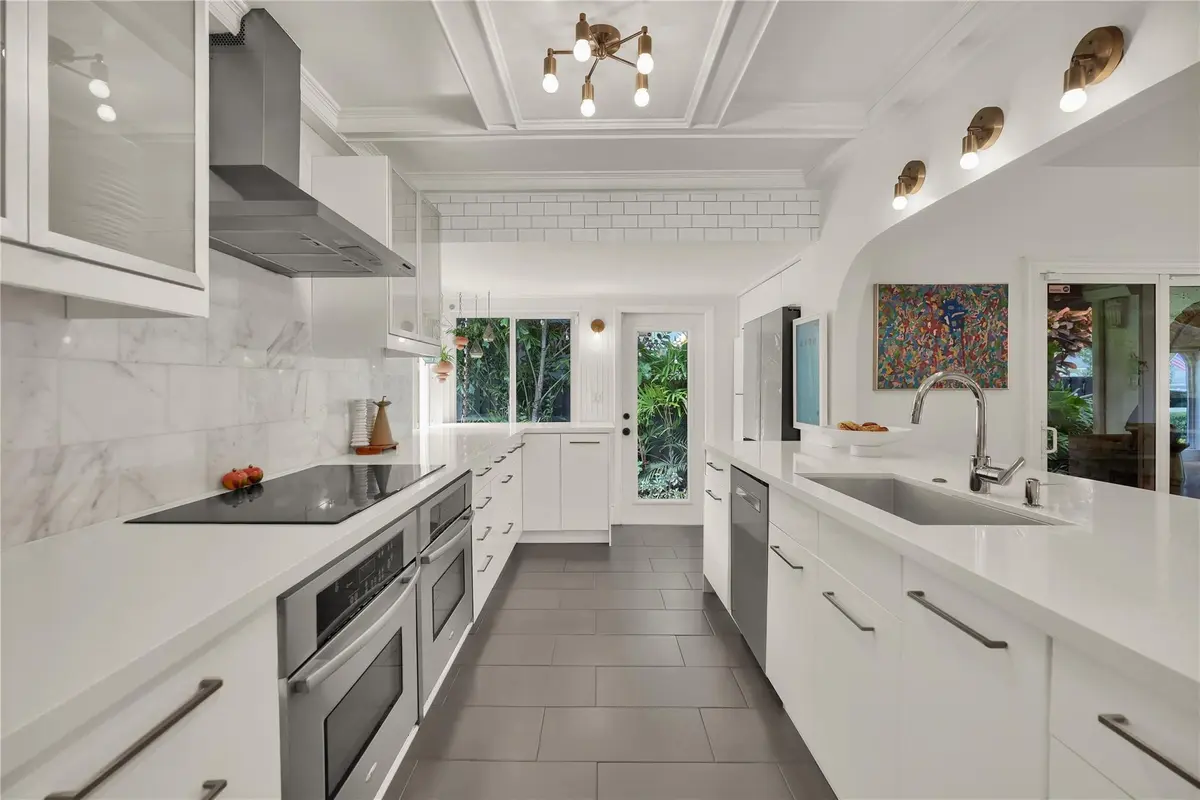 Photo 2 at 716 SE 7th Street, Fort Lauderdale