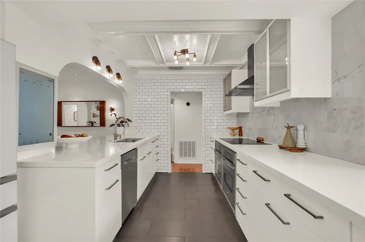 Photo 3 at 716 SE 7th Street, Fort Lauderdale