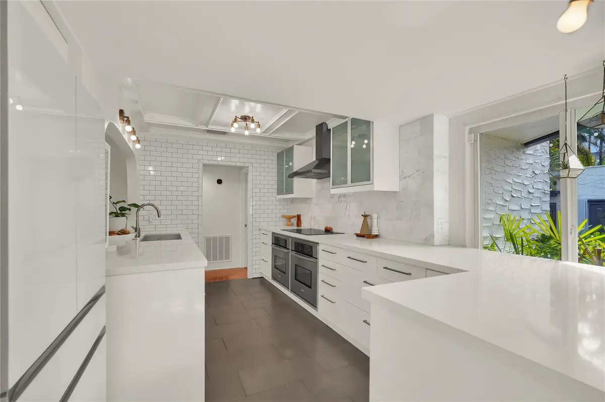 Photo 4 at 716 SE 7th Street, Fort Lauderdale