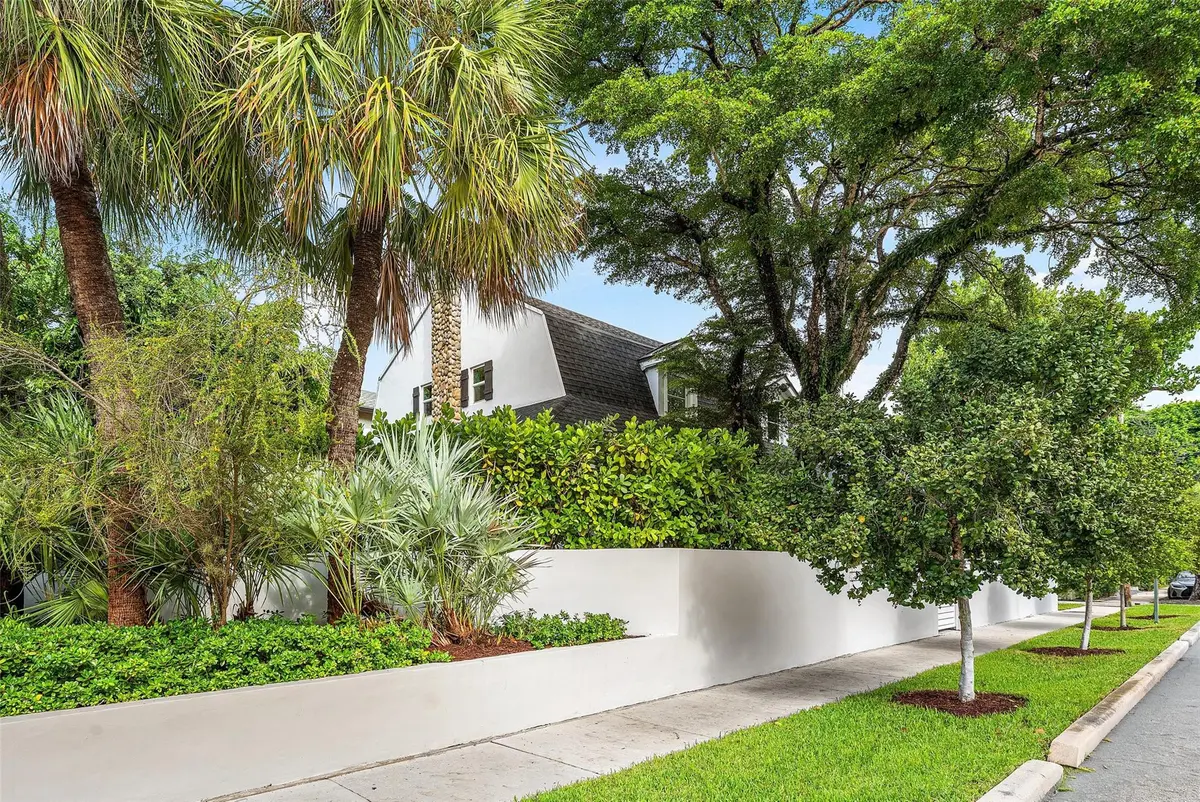 Photo 5 at 217 SE 16th Avenue, Fort Lauderdale
