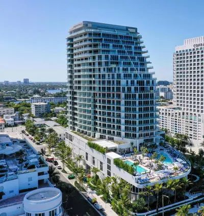 525 N Fort Lauderdale Beach Boulevard 2003, Fort Lauderdale – sold