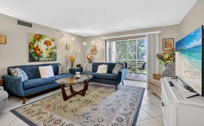 330 NE 26th Avenue 318, Boynton Beach – sold