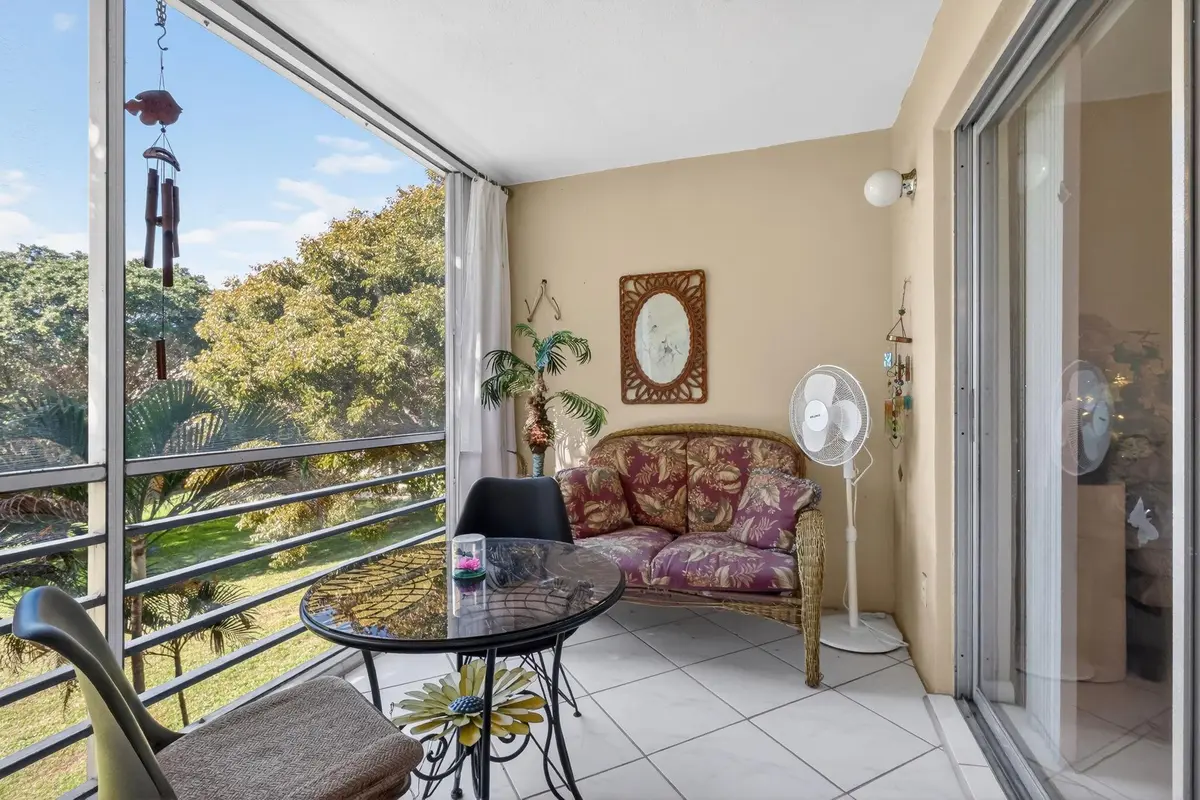 Photo 5 at 330 NE 26th Avenue 318, Boynton Beach