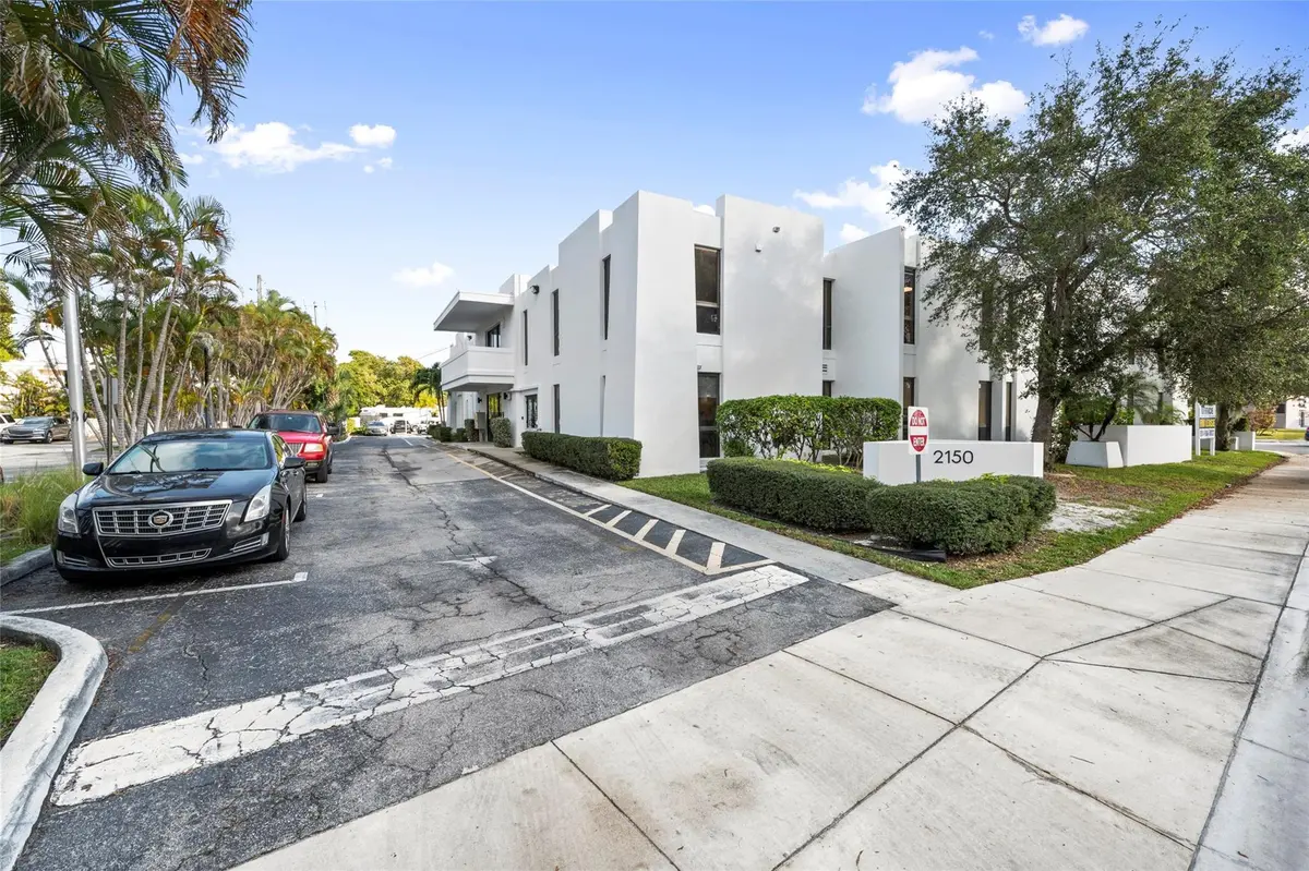 Photo 1 at 2150 S Andrews Avenue, Fort Lauderdale
