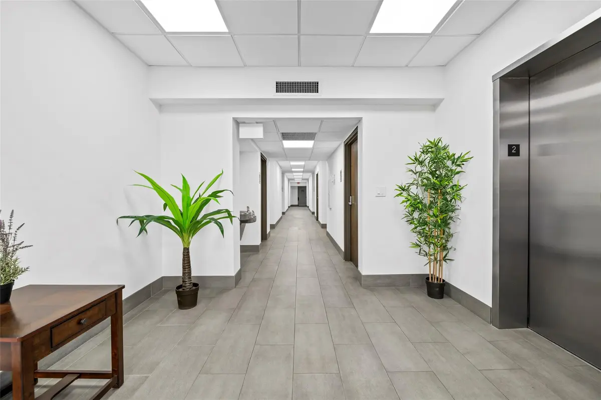 Photo 3 at 2150 S Andrews Avenue, Fort Lauderdale