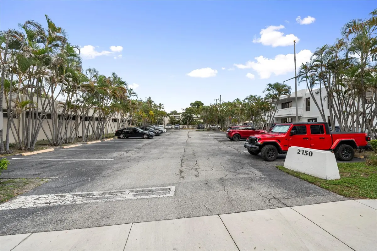 Photo 8 at 2150 S Andrews Avenue, Fort Lauderdale