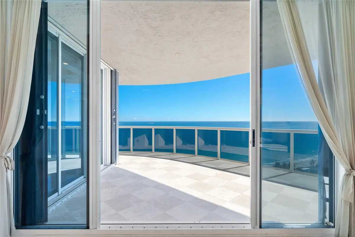 Photo 2 at 3100 N Ocean Boulevard 1910, Fort Lauderdale