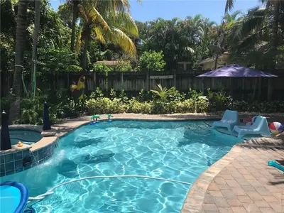 1334 NE 16th Avenue, Fort Lauderdale – Duplex for sale