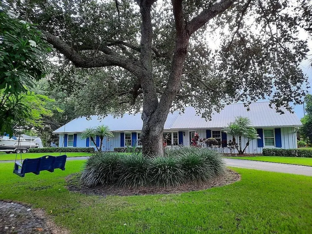 Photo 5 at 155 31st Avenue, Vero Beach