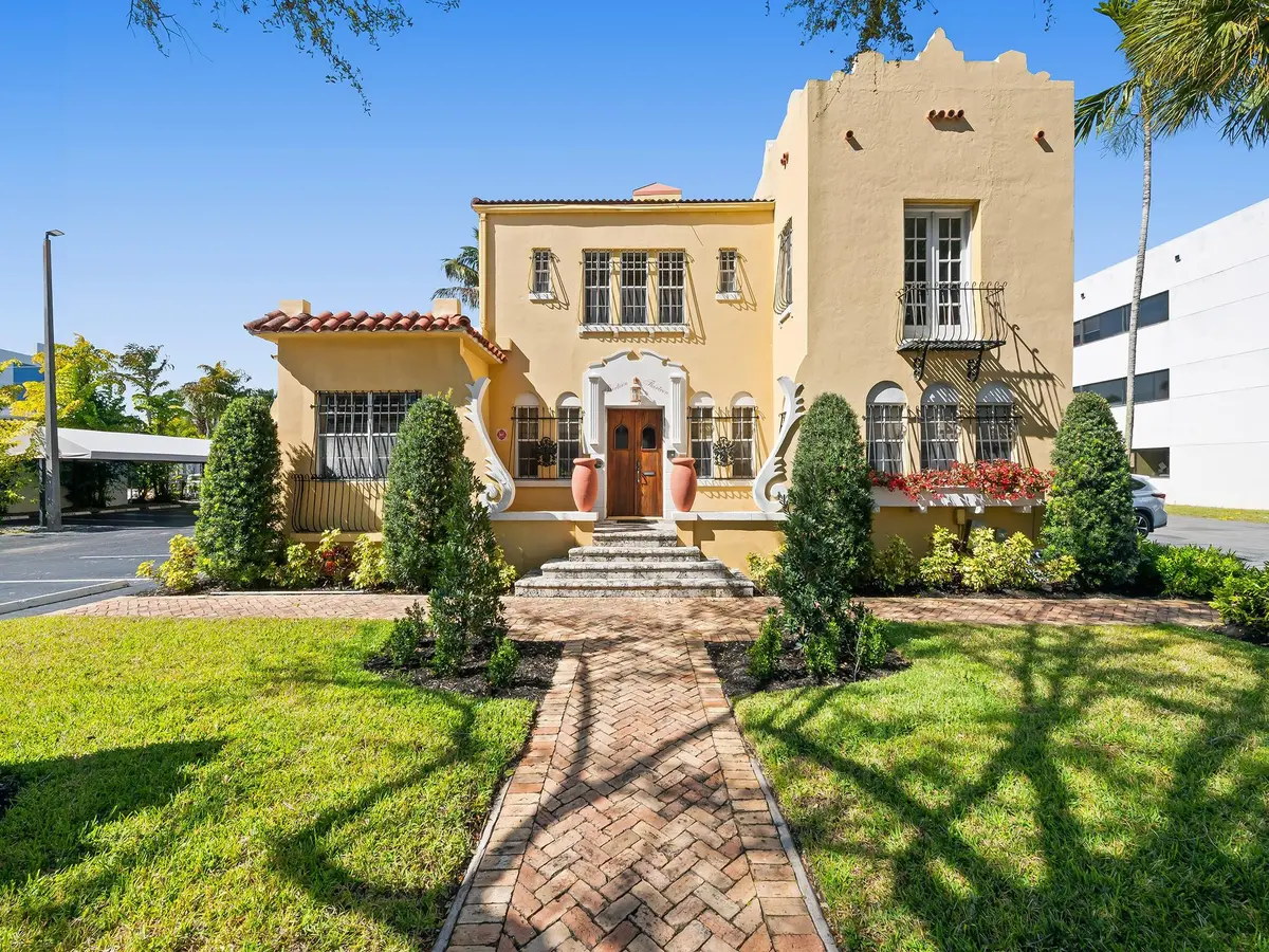 Photo 1 at 1313 S Andrews Avenue, Fort Lauderdale