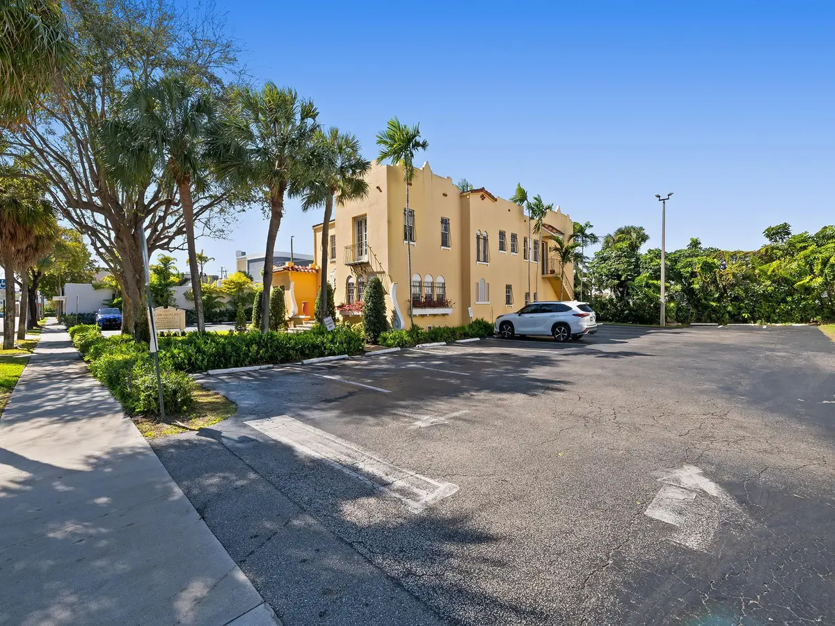 Photo 2 at 1313 S Andrews Avenue, Fort Lauderdale