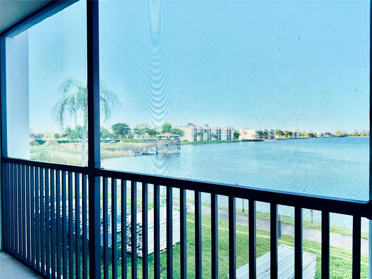 Patio at 112 Lake Emerald 206, Oakland Park