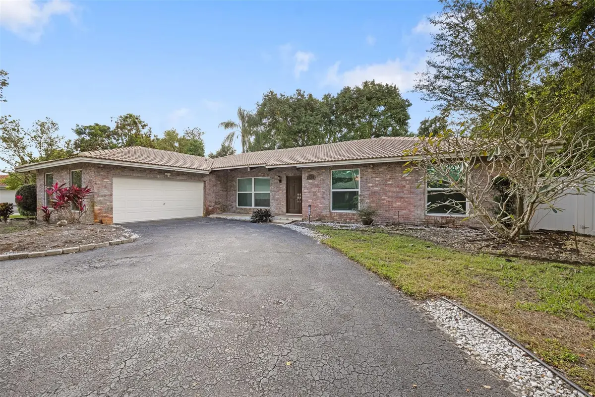 Photo 3 at 9902 NW 20th Street, Coral Springs