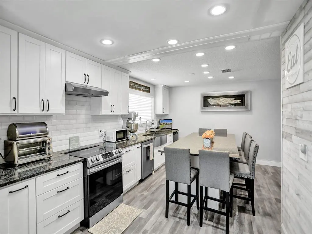 Photo 3 at 138 Lake Barbara Drive 138, West Palm Beach