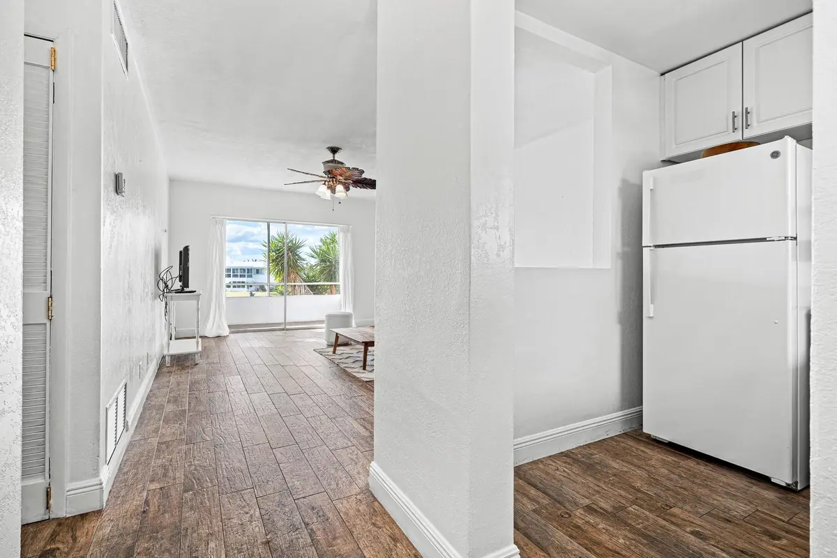 Entry at 2851 E Golf Boulevard 205, Pompano Beach