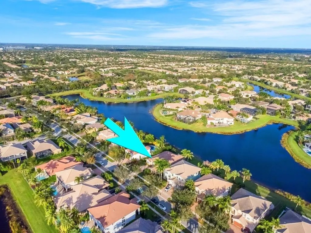 Photo 2 at 11808 Foxbriar Lake Trail, Boynton Beach