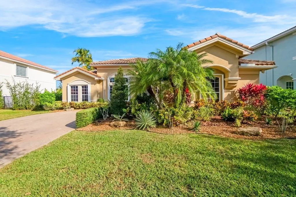 Photo 5 at 11808 Foxbriar Lake Trail, Boynton Beach