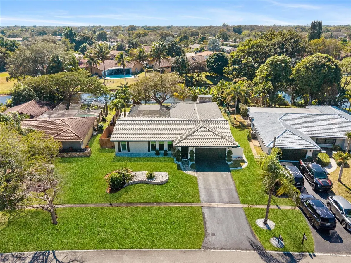 Photo 3 at 8264 Shadow Wood Boulevard, Coral Springs