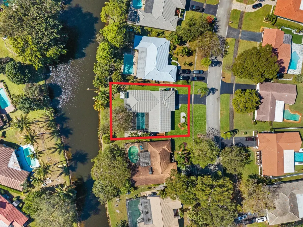 Photo 4 at 8264 Shadow Wood Boulevard, Coral Springs