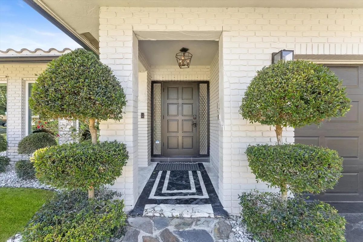 Photo 5 at 8264 Shadow Wood Boulevard, Coral Springs
