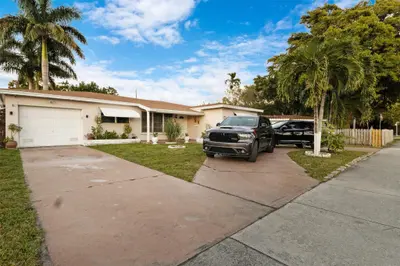 3105 Hollywood Boulevard, Hollywood – sold