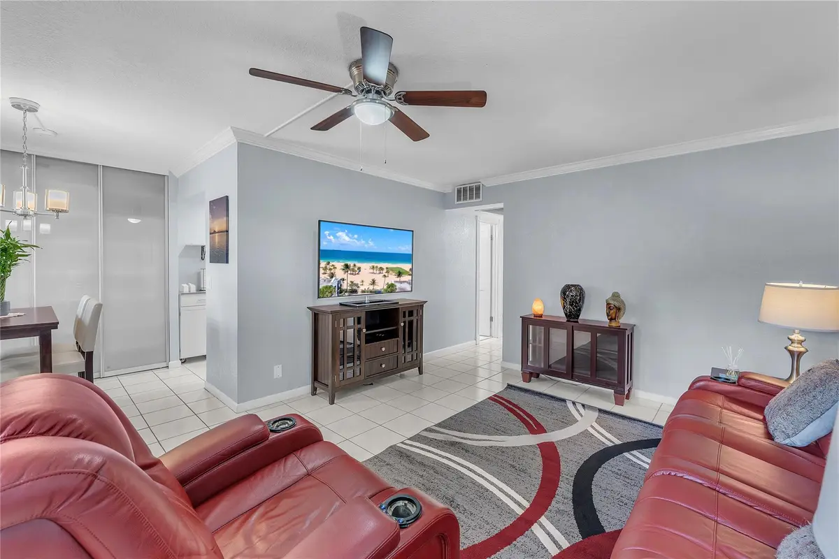 Photo 5 at 290 Farnham M, Deerfield Beach