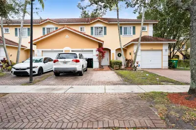 5722 Tuscany Terrace, Tamarac – Townhouse for sale