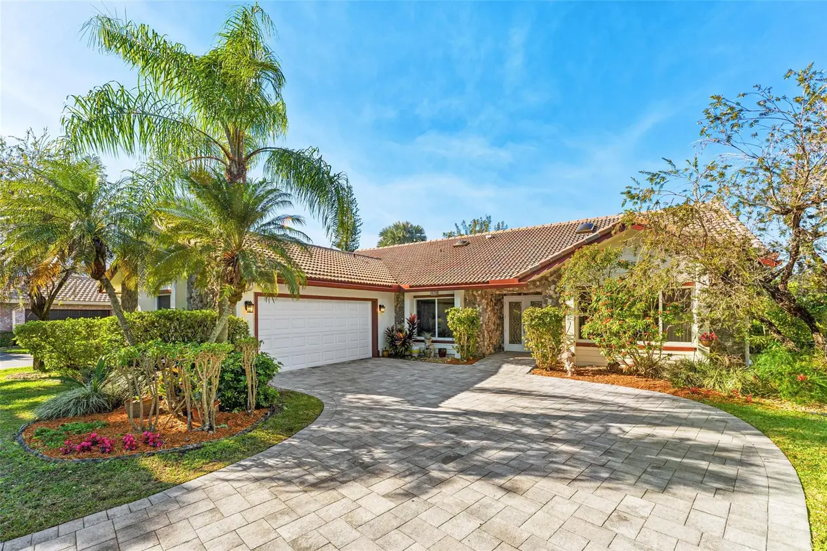 Photo 3 at 128 NW 110th Way, Coral Springs