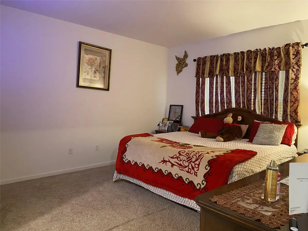 Photo 8 at 5604 Amusement Avenue, Fort Pierce