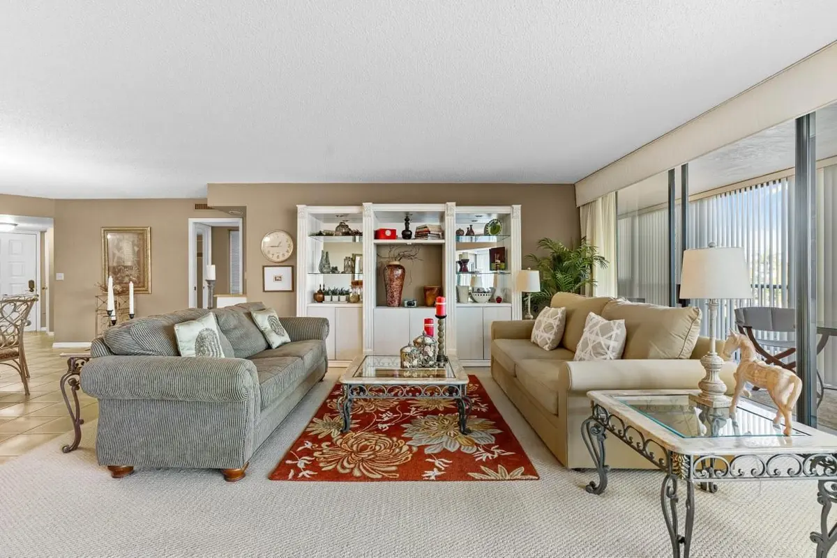 Photo 6 at 1815 Mooringline Drive 2e, Vero Beach