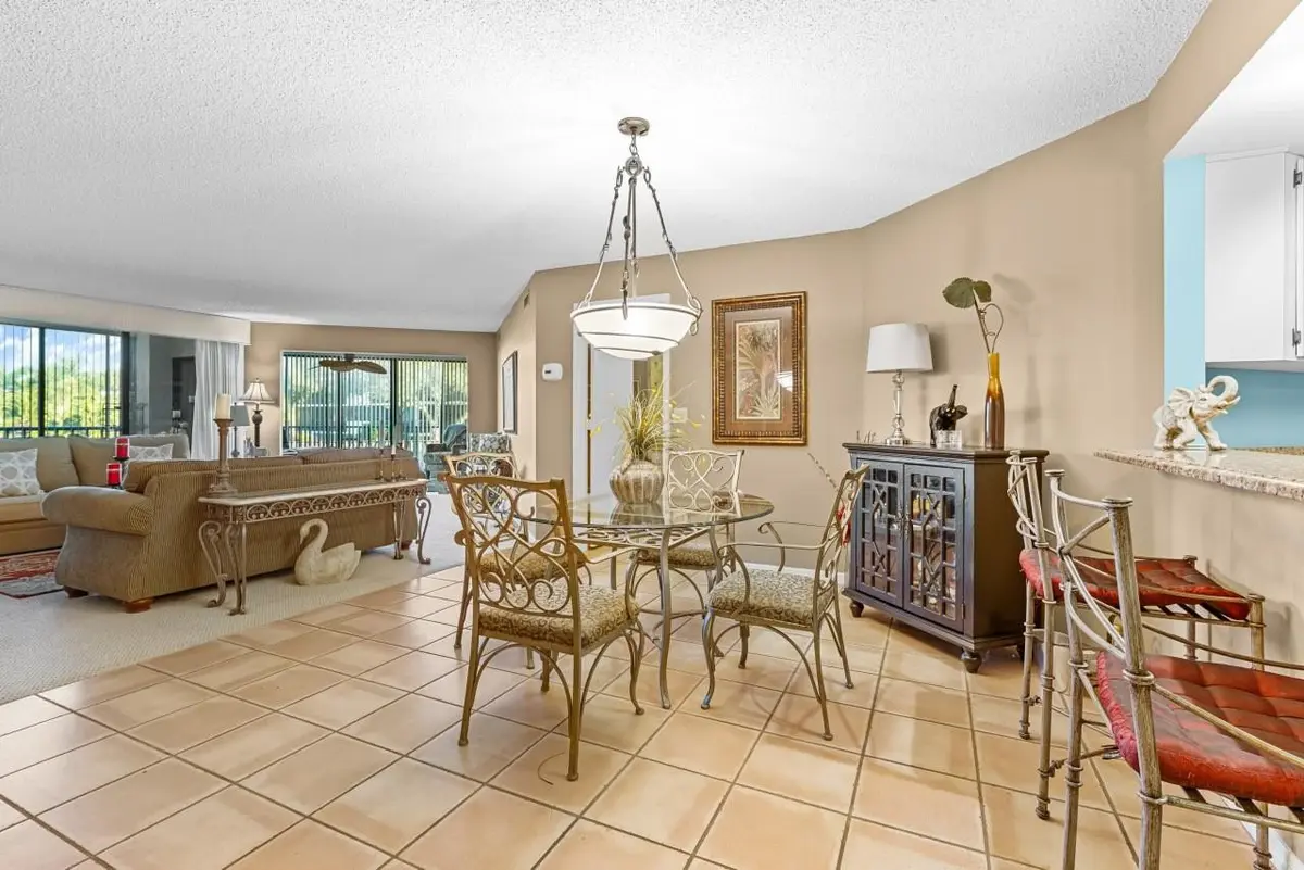 Photo 8 at 1815 Mooringline Drive 2e, Vero Beach